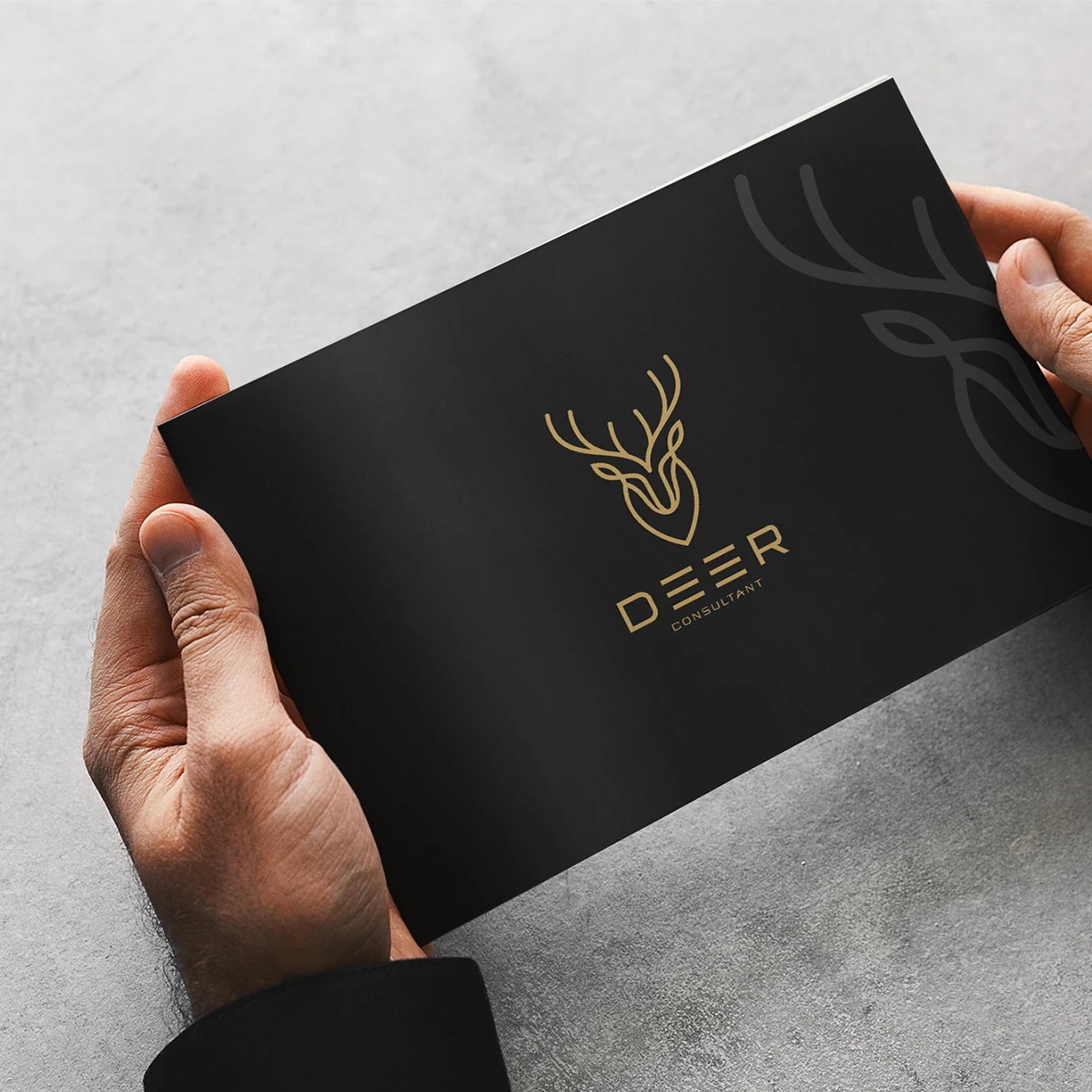 Brochure Deer — Branding project by 8 Digital Marketing Agency
